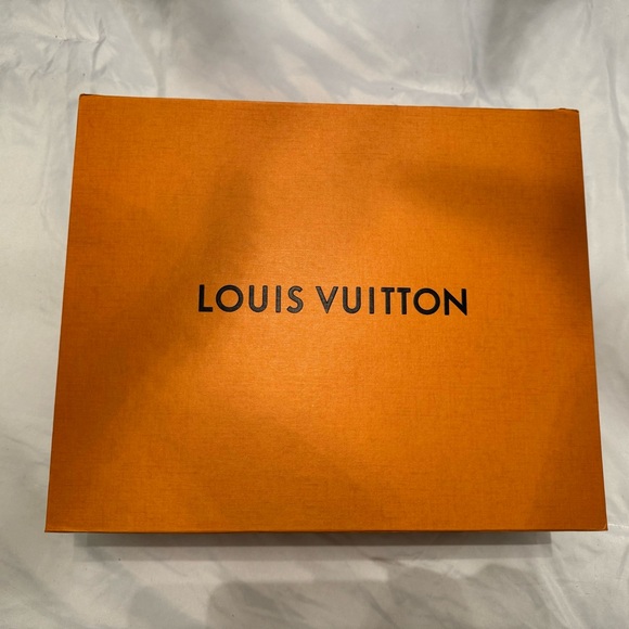 Authentic Louis Vuitton Rivoli PM Bag! - Picture 12 of 14